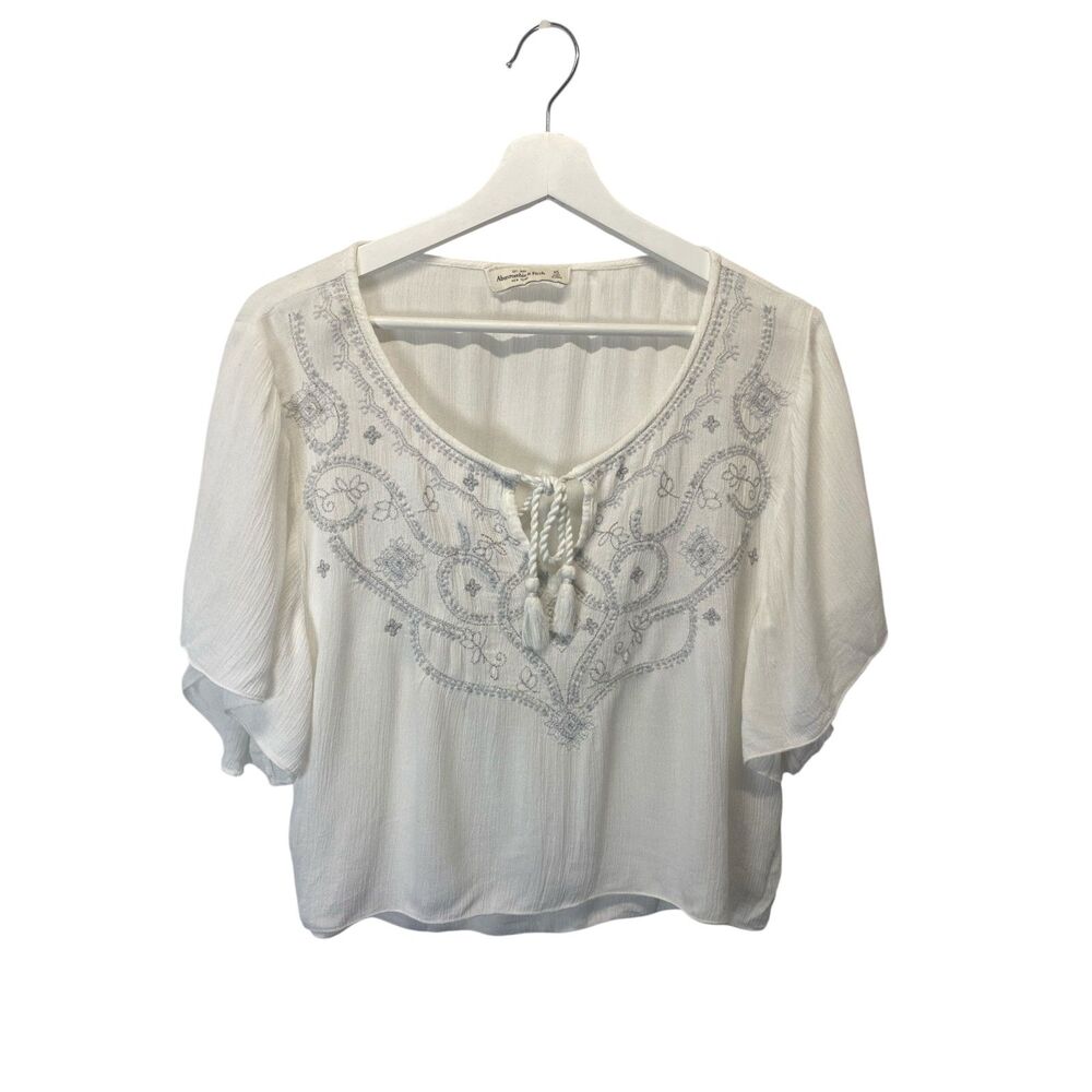 Abercrombie & Fitch Crop Blouse XS White Embroidered Short Sleeve Casual
